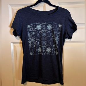 Youth Large/Woman’s Small Blue Medallion Aeropostale T-Shirt